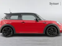Used Mini Cooper Hatch 134 HP (98 kW) 2022 Red Hatchback