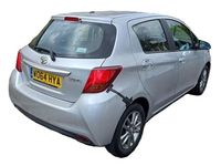 Used Toyota Yaris Multidrive S 99 HP (72 kW) 2015 Silver Hatchback