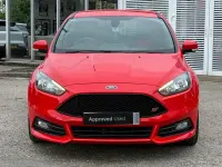 Used Ford Focus ST 185 HP (136 kW) 2018 Red Hatchback