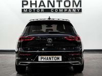 Begagnad VW Golf VII Style 2020 Svart Halvkombi