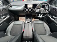 Used Mercedes B200 2022 Black MPV