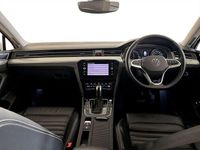 Used VW Passat GTE 218 HP (160 kW) 2021 White Estate