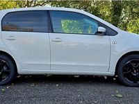 Used VW up! 65 HP (47 kW) 2024 White Hatchback