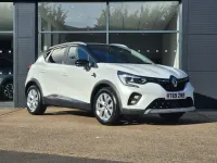 Second-hand Renault Captur Iconic 99 CP (72 kW) 2020 Alb SUV
