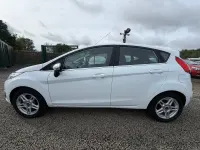 Used Ford Fiesta Zetec 2013 White Hatchback