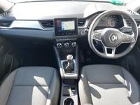 Second-hand Renault Captur Iconic 91 CP (66 kW) 2022 Albastru SUV