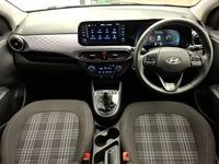 Used Hyundai i10 Premium 79 HP (58 kW) 2025 Black Hatchback
