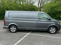 Second-hand VW Transporter Highline 204 CP (150 kW) 2023 Gri Van