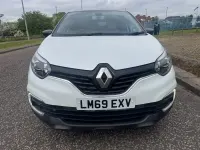Used Renault Captur Iconic 90 HP (66 kW) 2019 White/black SUV