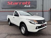 Used Mitsubishi L200 2018 White Pickup