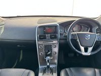 Used Volvo XC60 SE Lux 181 HP (133 kW) 2015 SUV