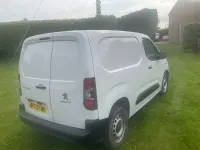 Used Peugeot Partner Premium 131 HP (96 kW) 2024 White MPV