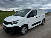 Second-hand Peugeot Partner 2020 Alb Monovolum