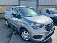 Second-hand Vauxhall Combo Sportive 100 CP (73 kW) 2020 Gri Monovolum
