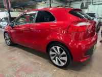 Used Kia Rio 2016 Red Hatchback