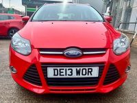 Used Ford Focus Zetec 105 HP (77 kW) 2013 Red Estate