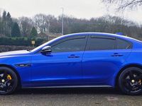 Gebraucht Jaguar XE R-Sport 180 PS (132 kW) 2017 Blau Limousine