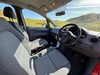 Used Mitsubishi Colt 95 HP (69 kW) 2007 Red Hatchback