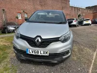 Usado Renault Captur Play 90 HP (66 kW) 2019 Prateado SUV