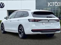 New VW Passat R-line 147 HP (108 kW) 2025 White Estate