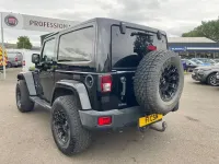 Used Jeep Wrangler Overland 197 HP (144 kW) 2012 Black SUV