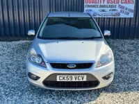 Used Ford Focus Zetec 99 HP (72 kW) 2009 Silver Hatchback
