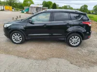 Usado Ford Kuga Titanium 180 CV (132 kW) 2015 Negro SUV