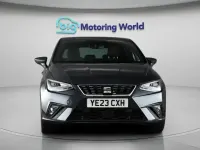 Usado Seat Ibiza XCELLENCE Lux 110 CV (80 kW) 2023 Gris Utilitario
