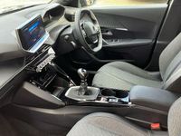 Used Peugeot 2008 Allure 130 HP (95 kW) 2025 Black SUV