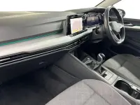 Used VW Golf VIII Life 130 HP (95 kW) 2023 Blue Estate