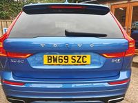 Used Volvo XC60 R-Design 197 HP (144 kW) 2021 SUV