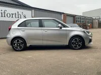 Usado MG MG3 Excite 106 HP (77 kW) 2019 Prateado Citadino
