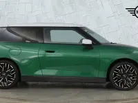 Used Mini Cooper SE Hatch 158 kW (215 HP) 2024 Green Hatchback