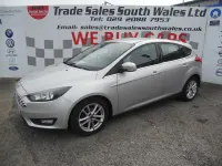 Used Ford Focus Zetec 125 HP (91 kW) 2016 Silver Hatchback