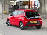 Used Toyota Aygo X-play 68 HP (50 kW) 2017 Red Hatchback