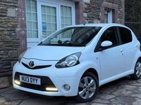Used Toyota Aygo 2013 White Hatchback