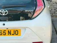 Used Toyota Aygo x-press 69 HP (50 kW) 2015 White Hatchback