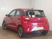 Used Hyundai i10 Advanced 63 HP (46 kW) 2025 Red Hatchback