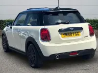 Used Mini Cooper Classic 136 HP (100 kW) 2020 White Hatchback