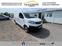 Second-hand Vauxhall Vivaro S 100 CP (73 kW) 2023 Alb Monovolum