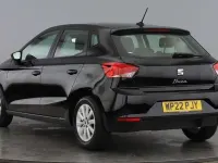 Usado Seat Ibiza SE 79 CV (58 kW) 2022 Negro Utilitario