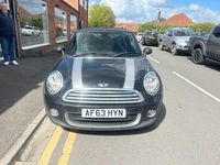 Begagnad Mini ONE 98 HK (72 kW) 2013 Svart Halvkombi