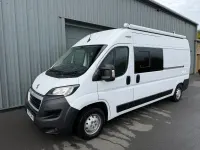 Second-hand Peugeot Boxer 140 CP (102 kW) 2021 Alb Van