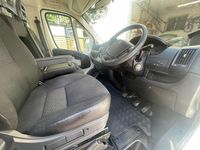 Used Peugeot Boxer Business-Line 160 HP (117 kW) 2021 White Van