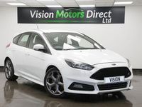 Used Ford Focus ST 185 HP (136 kW) 2016 White Hatchback