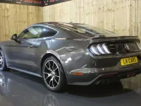 Usado Ford Mustang 2020 Gris Coupe