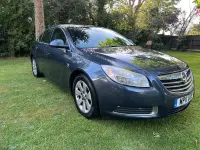 Used Vauxhall Insignia 220 HP (161 kW) 2011 Blue Hatchback