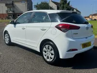 Used Hyundai i20 75 HP (55 kW) 2016 White Hatchback