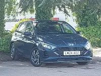Used Hyundai i20 Advanced 100 HP (73 kW) 2024 Grey Hatchback