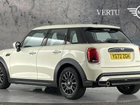 Begagnad Mini Cooper Classic 136 HK (100 kW) 2022 Vit Halvkombi